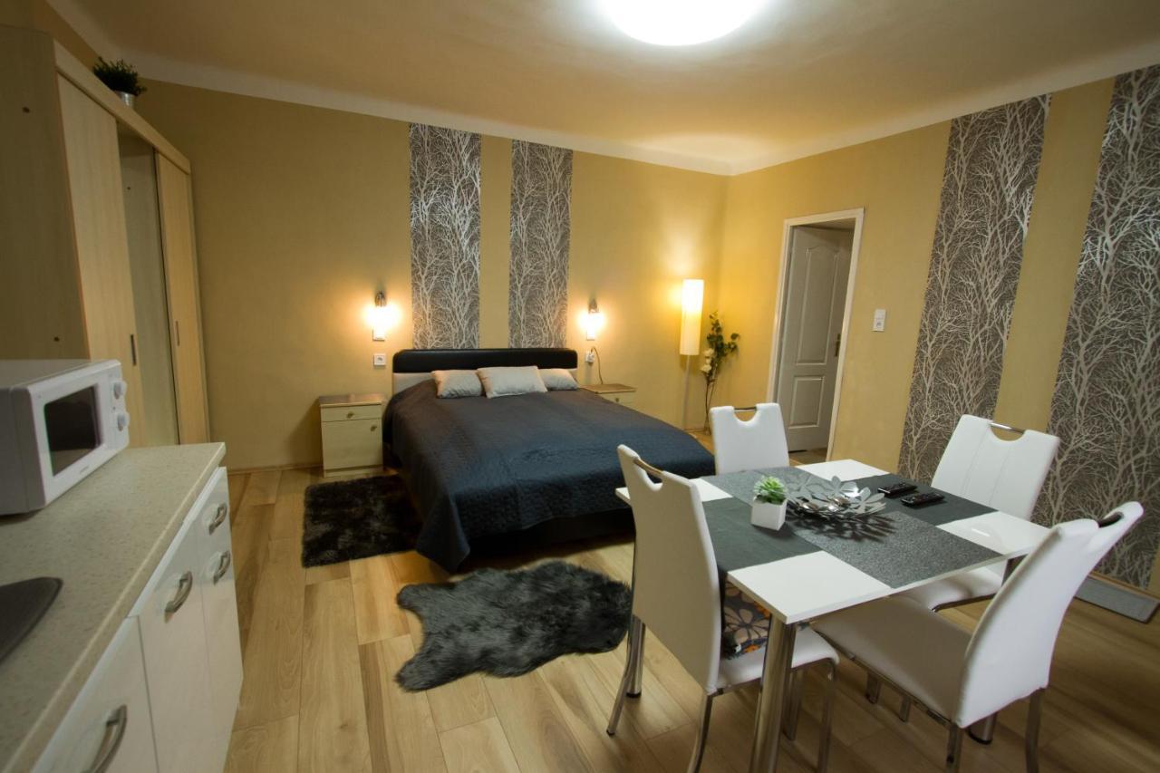 Angyal Apartman Cserkeszolo Exterior foto