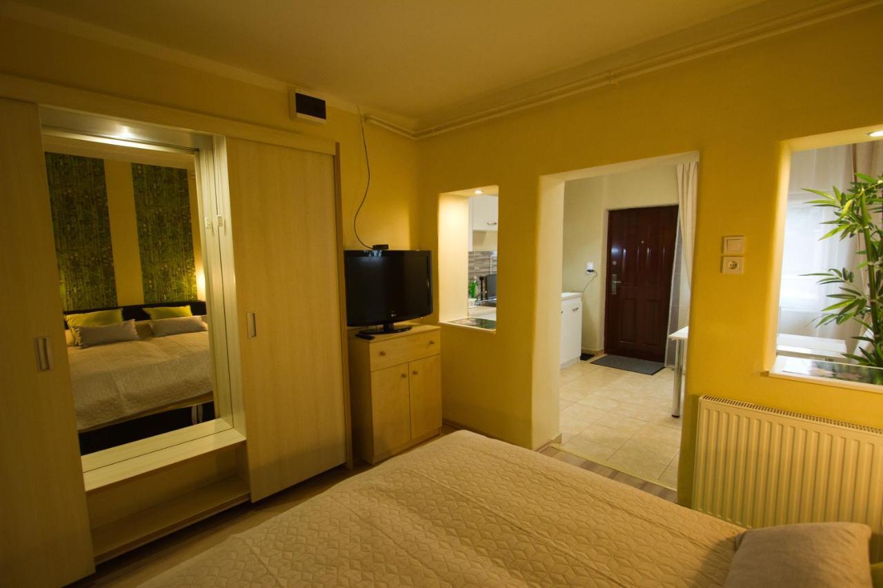 Angyal Apartman Cserkeszolo Exterior foto